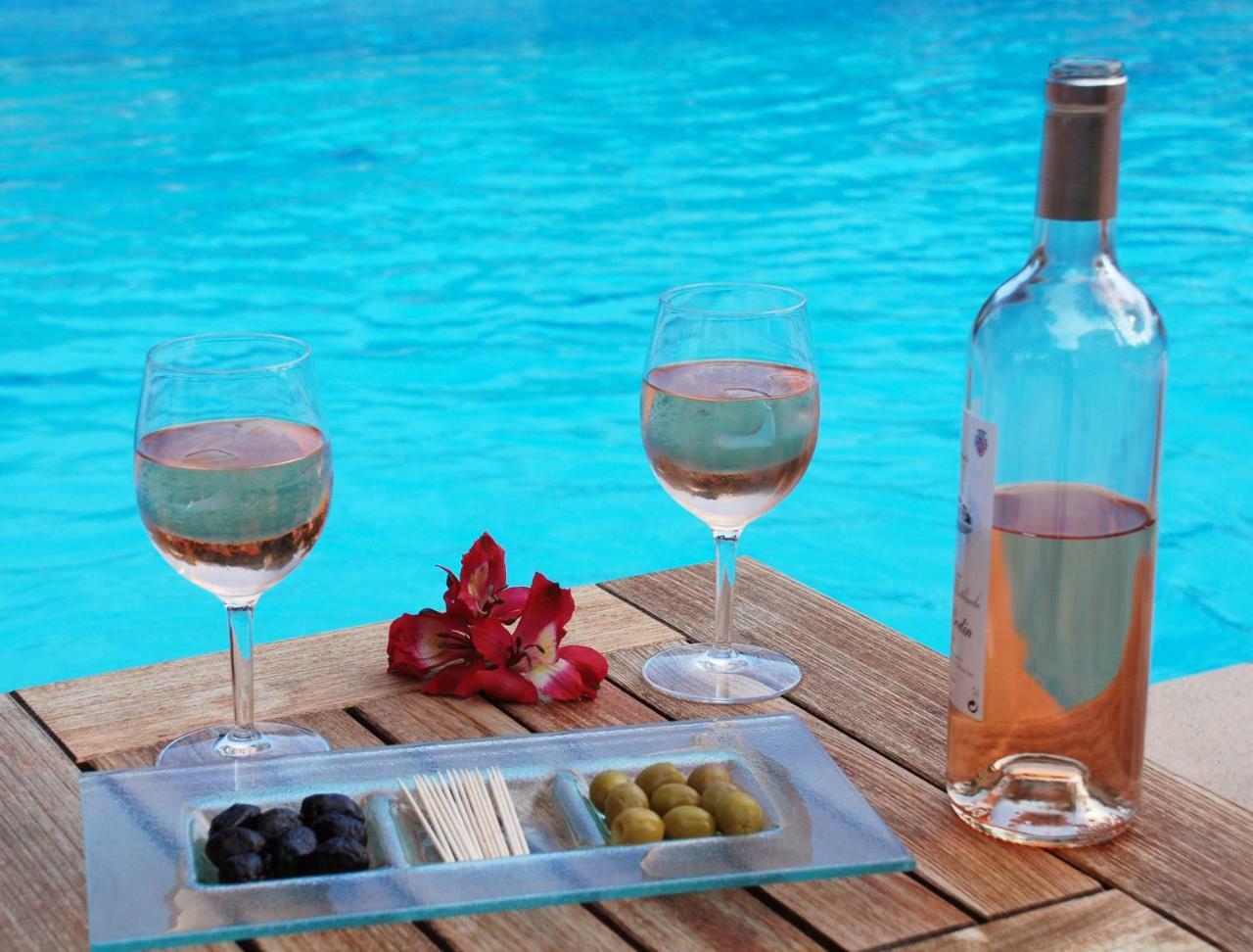 Les Jardins De Cassis - Parking Gratuit & Piscine Chauffee Hotel Exterior foto